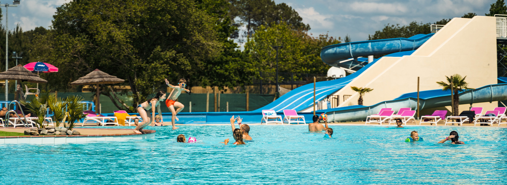 Piscine du camping de la Réserve